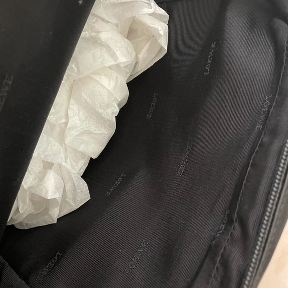 SOLD Loewe 🖤 Black 🖤 Shoulder Bag Tote Leather Crossbody - Picture 8 of 8